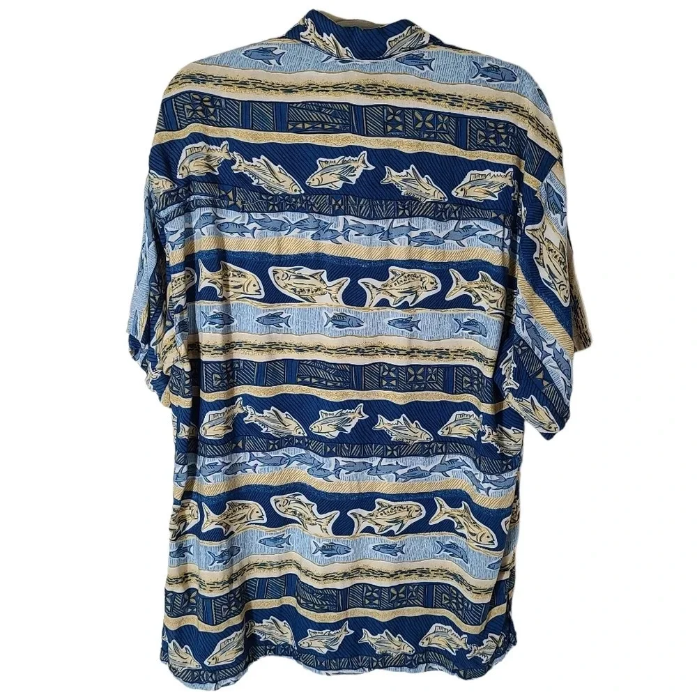 Mango‎ Moon vintage men's Hawaiian button down rayon fish shirt top size Medium